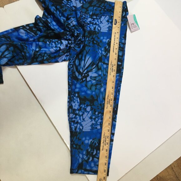 JUST My Size Women's Active Stretch Capri , Wingspan Odyssey color, Size 1 X-16W - Picture 7 of 9